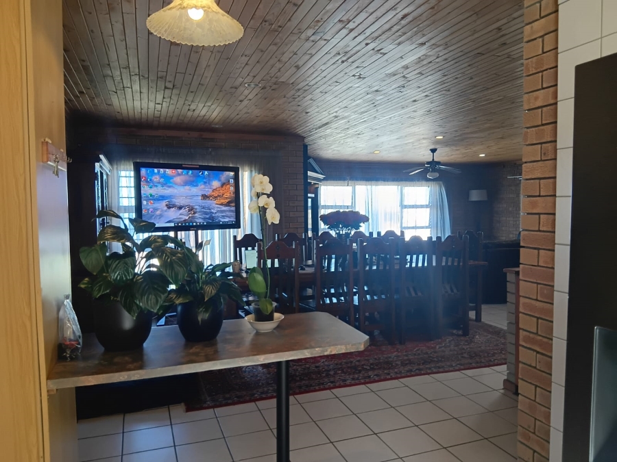 To Let 3 Bedroom Property for Rent in Dana Bay Western Cape